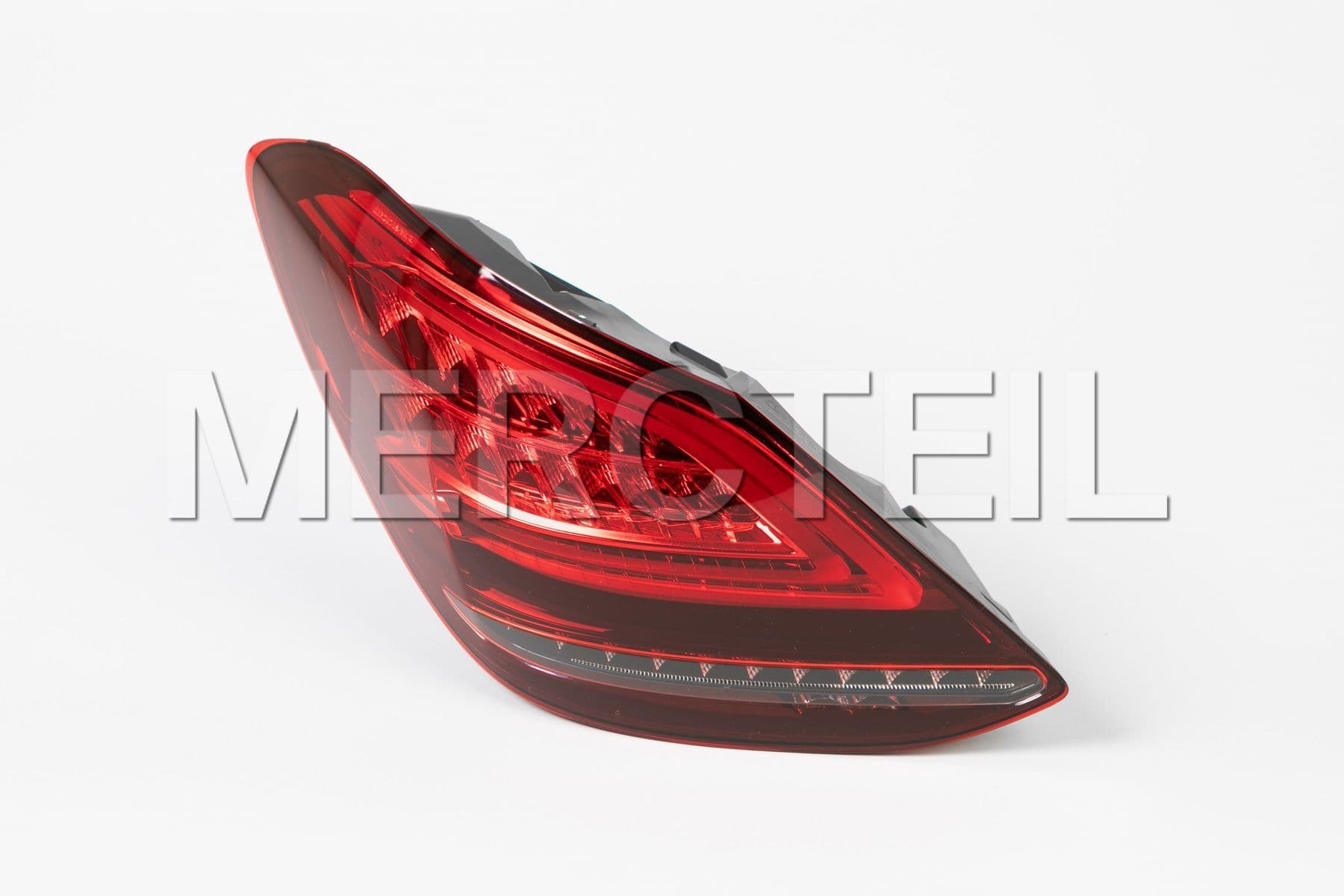 A2059064703 MERCEDES-BENZ REAR LAMP COMBINATION