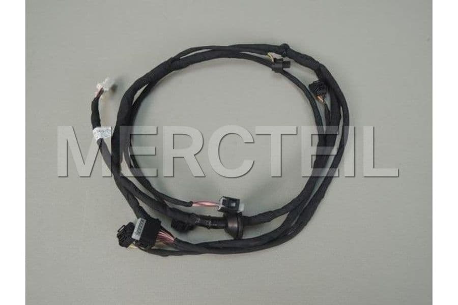 a-2075403534-mercedes-benz-
