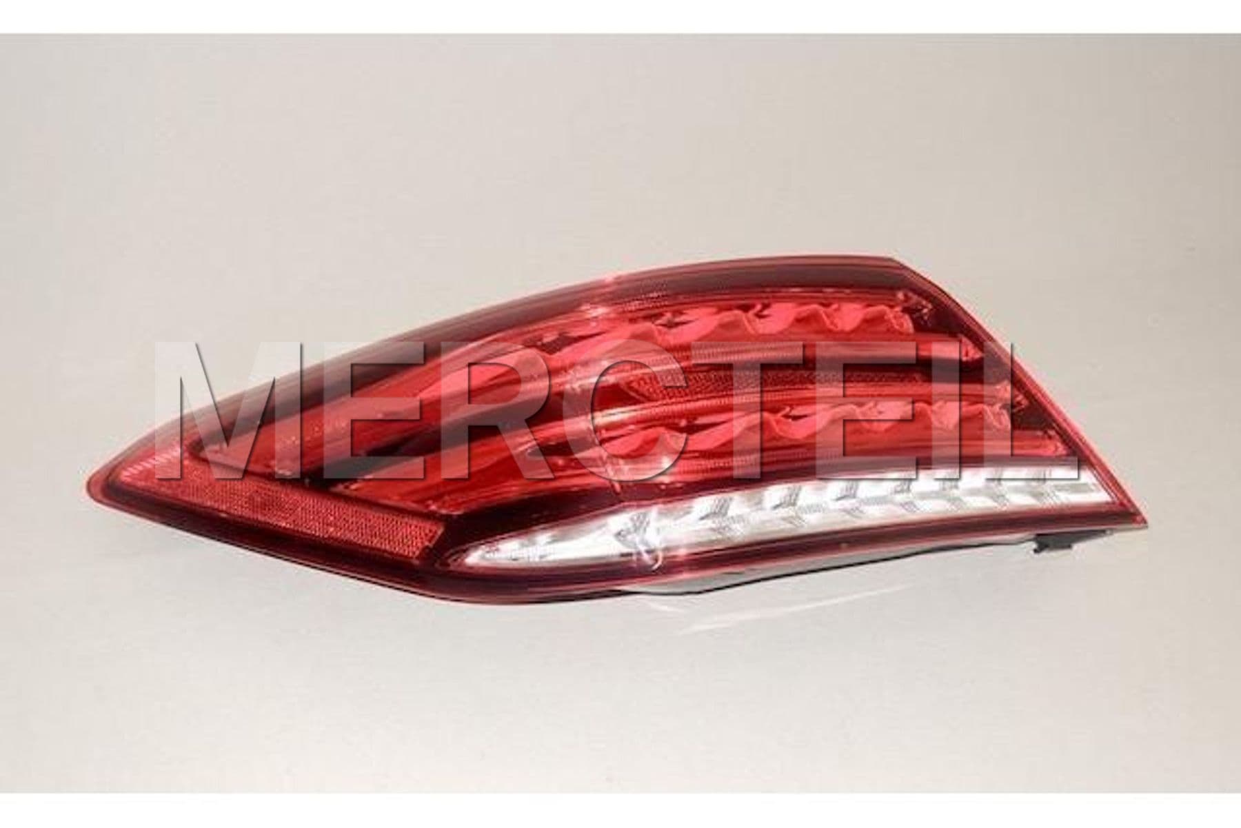 A2079063300 MERCEDES-BENZ REAR LAMP COMBINATION