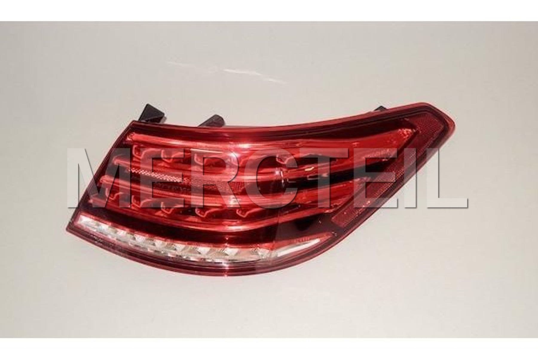 A2079063400 MERCEDES-BENZ REAR LAMP COMBINATION