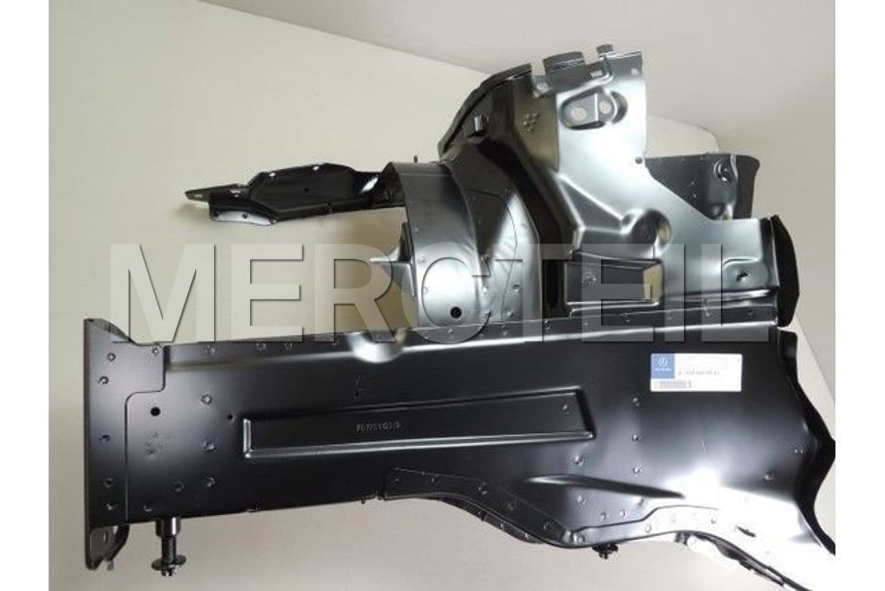 A2096200261 MERCEDES-BENZ WHEELHOUSE