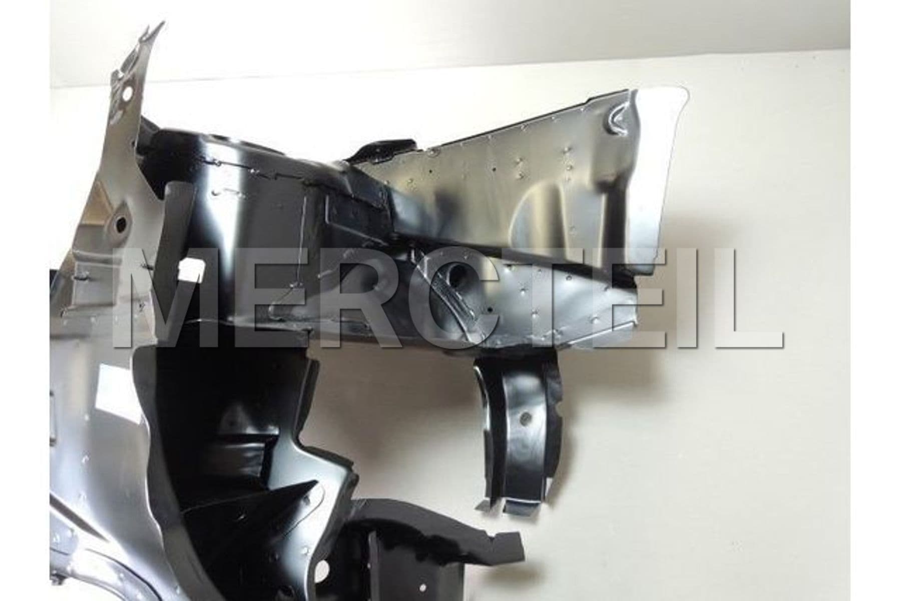 A2096200261 MERCEDES-BENZ WHEELHOUSE