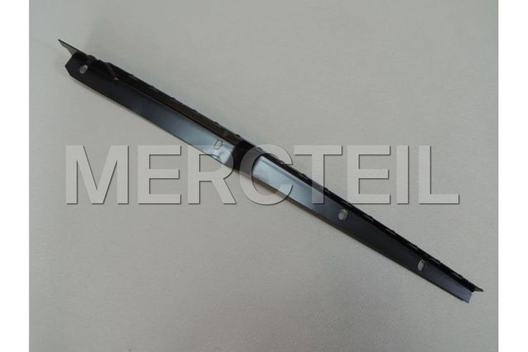Buy the spare part Mercedes-Benz A2097820524 rail