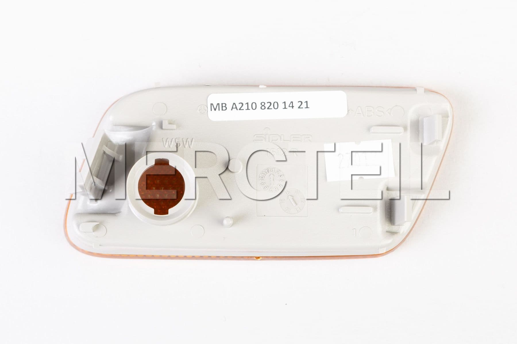 Buy the spare part Mercedes-Benz A2108201421 blinker lamp