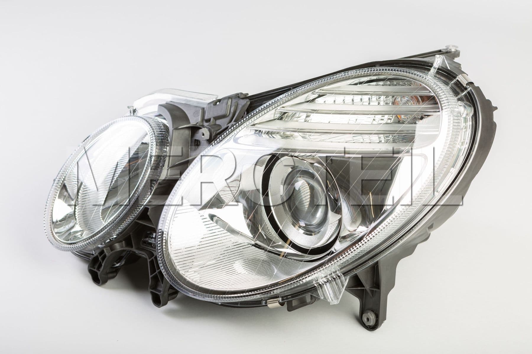 A2118202961 MERCEDES-BENZ LAMP UNIT