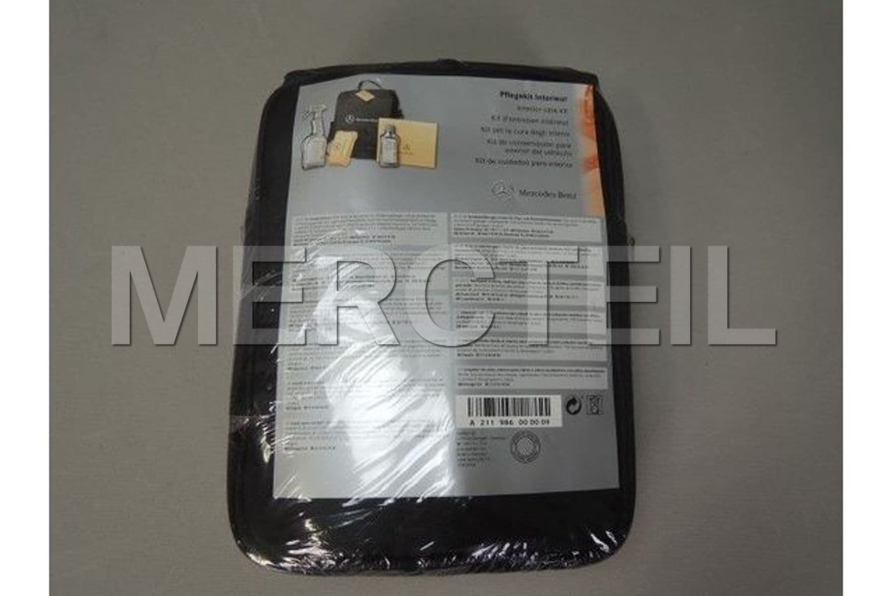 A211986000009 MERCEDES-BENZ CAR CLEANING KIT