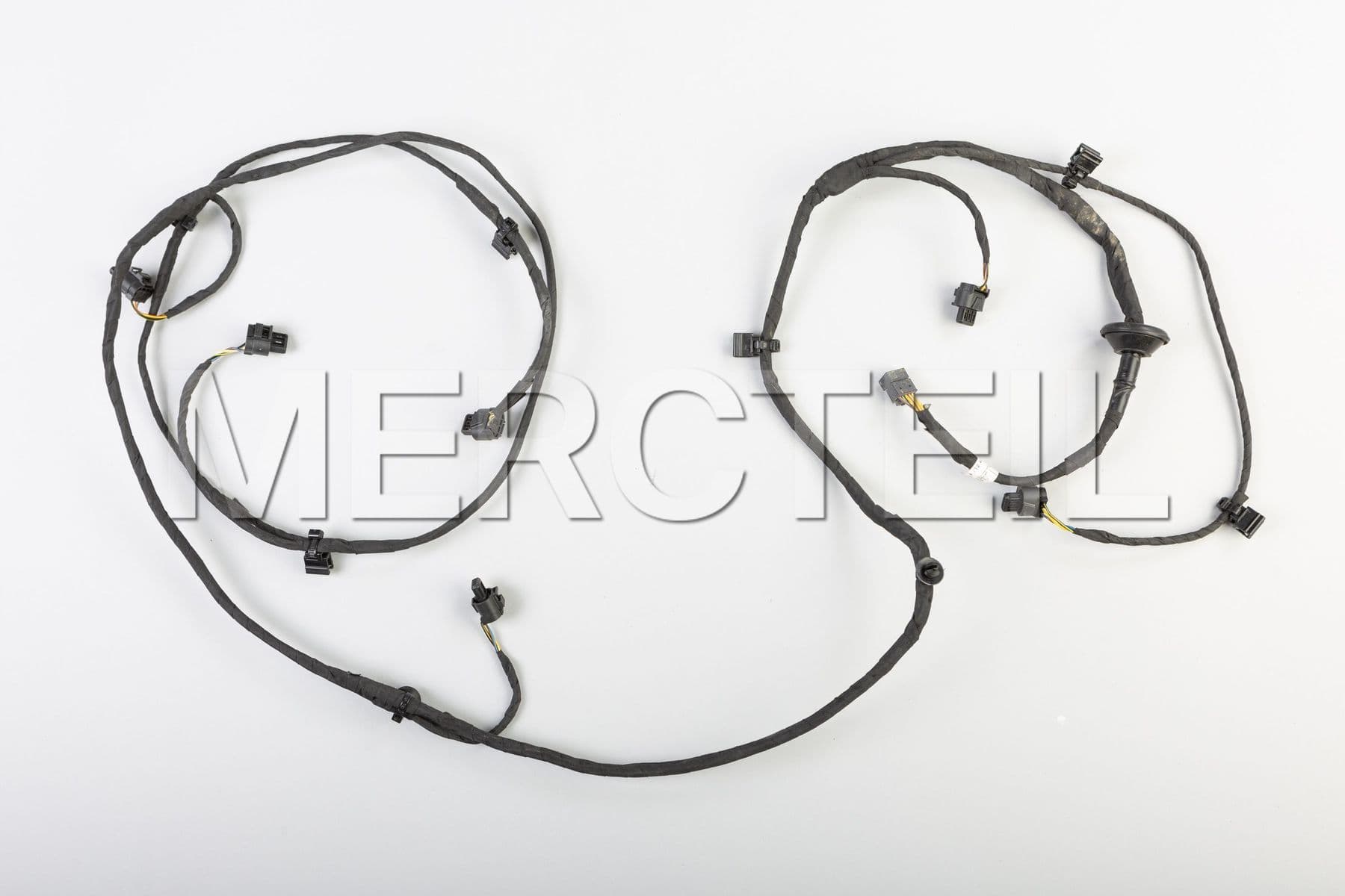 Buy the spare part Mercedes-Benz A2124404851 electrical wiring harness