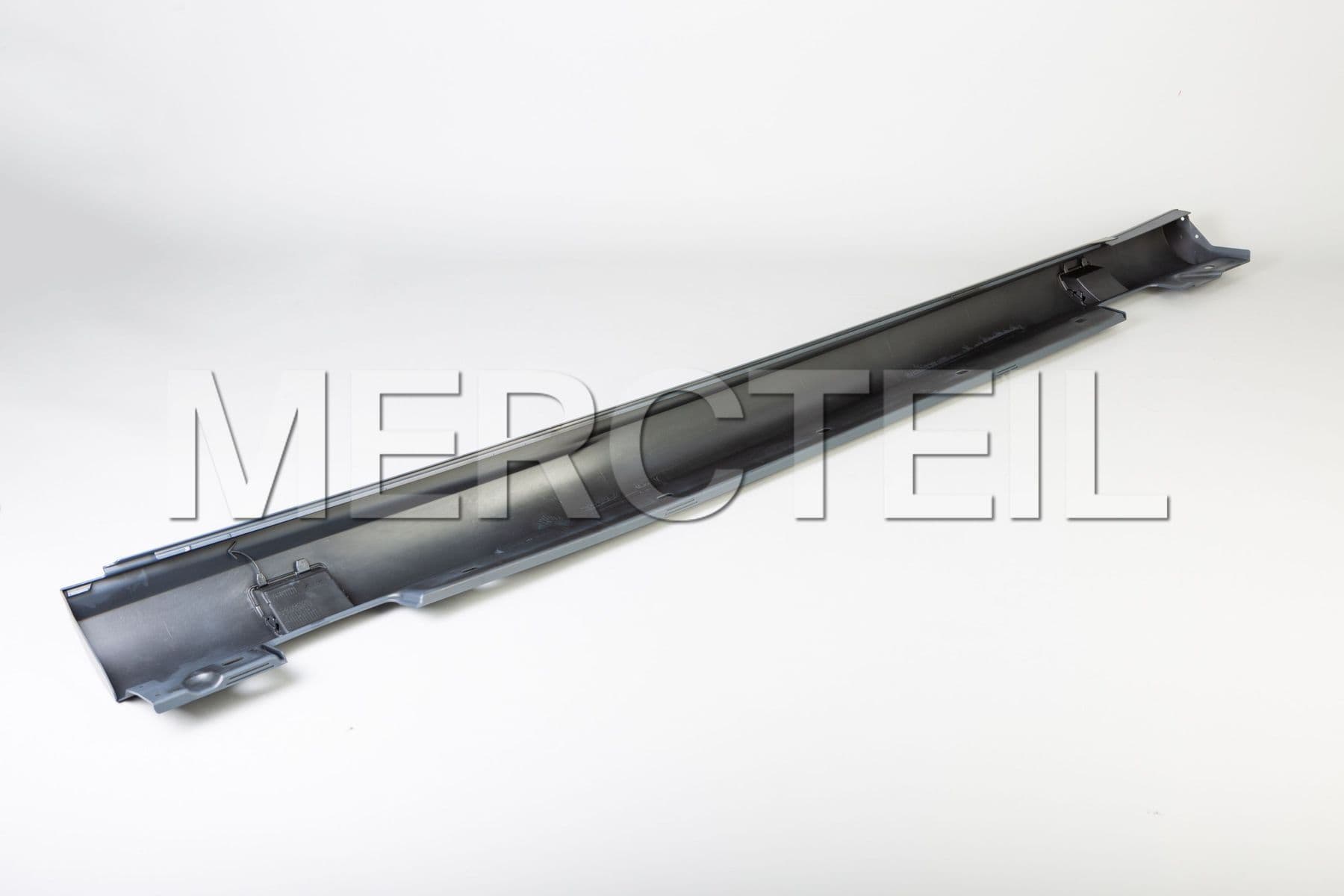 Buy the spare part Mercedes-Benz A21269800549999 panelling