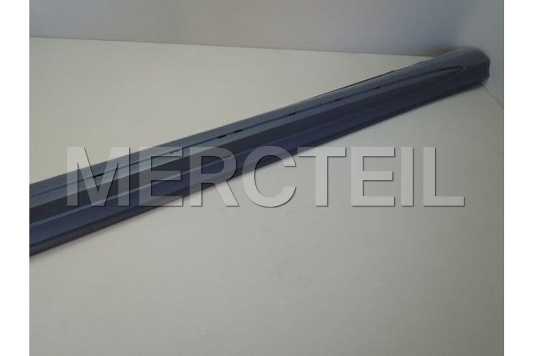Buy the spare part Mercedes-Benz A21269824549999 paneling