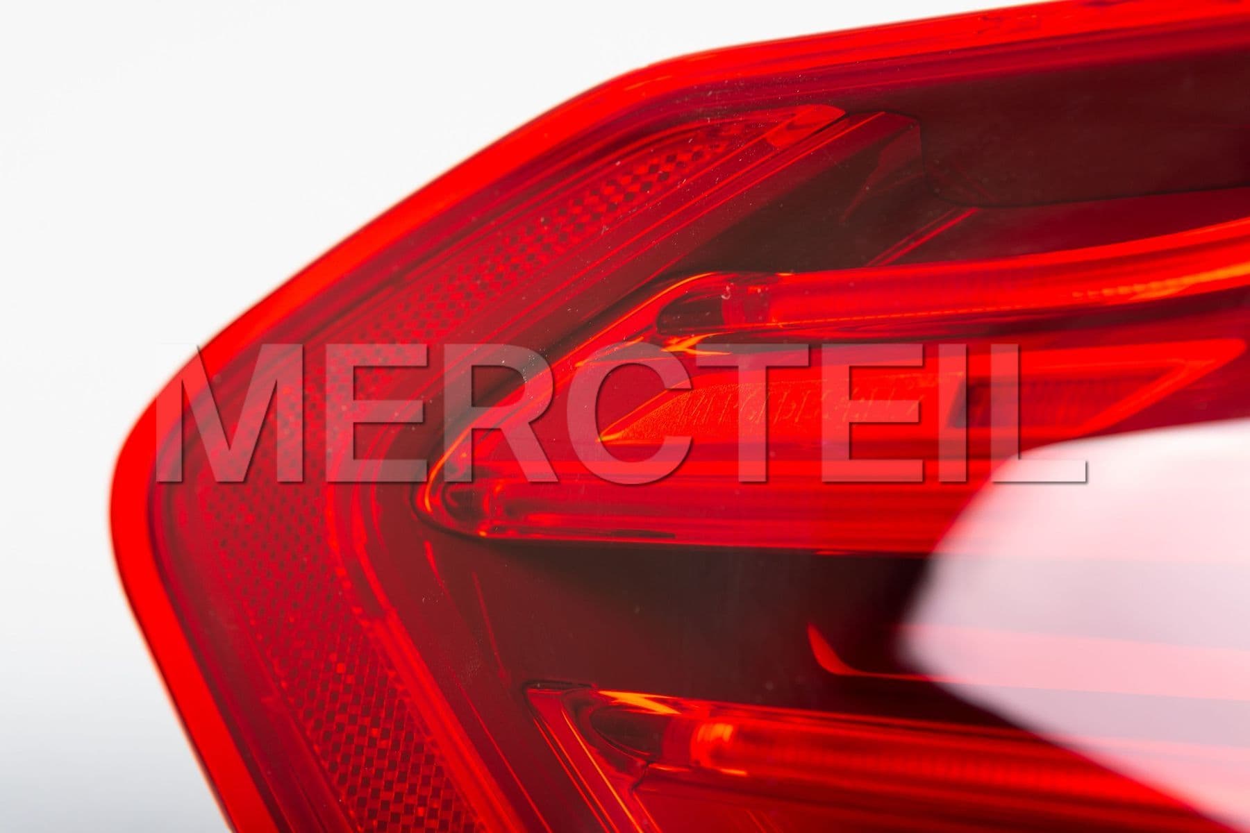 A2129060757 MERCEDES-BENZ REAR LAMP COMBINATION