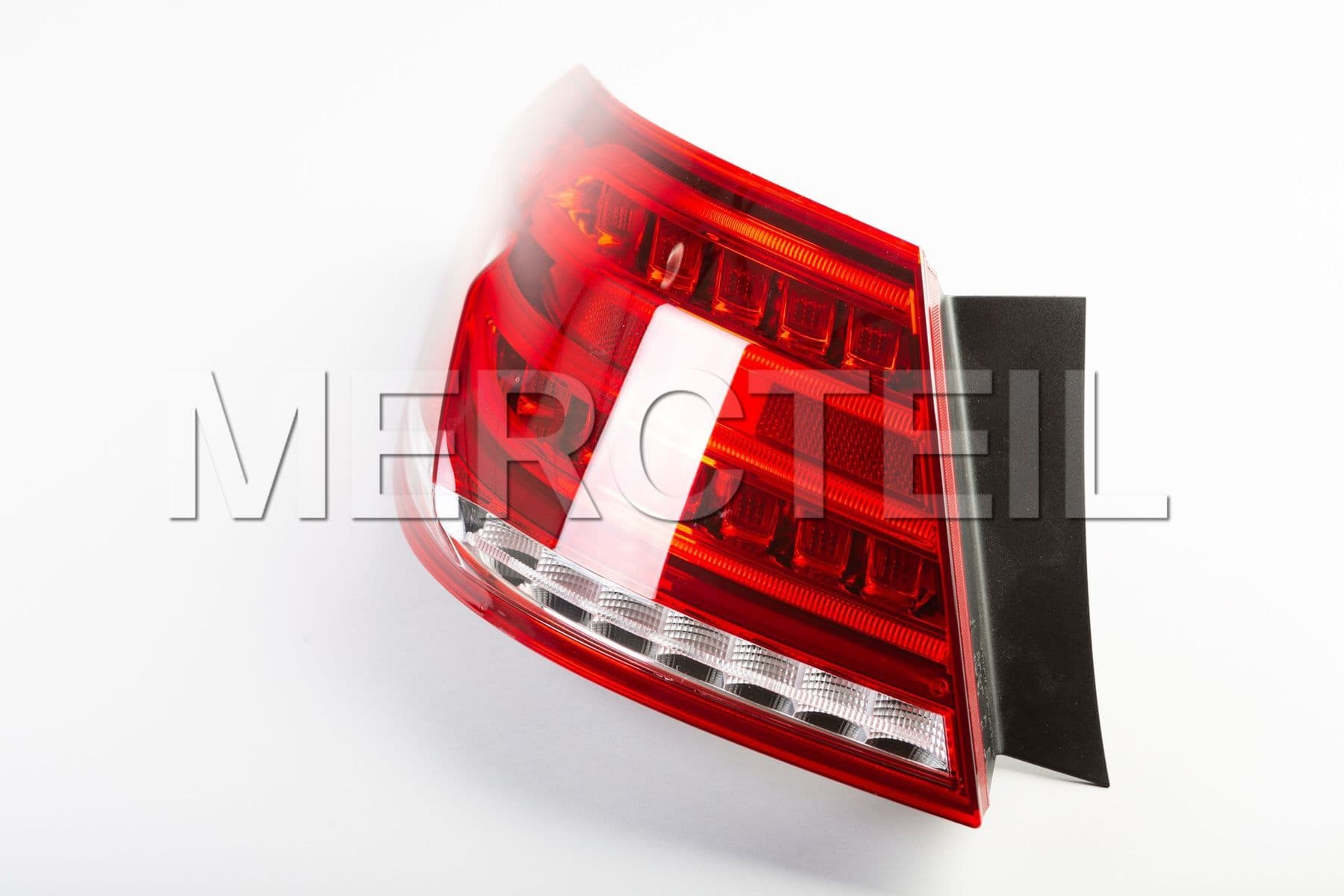 A2129060757 MERCEDES-BENZ REAR LAMP COMBINATION