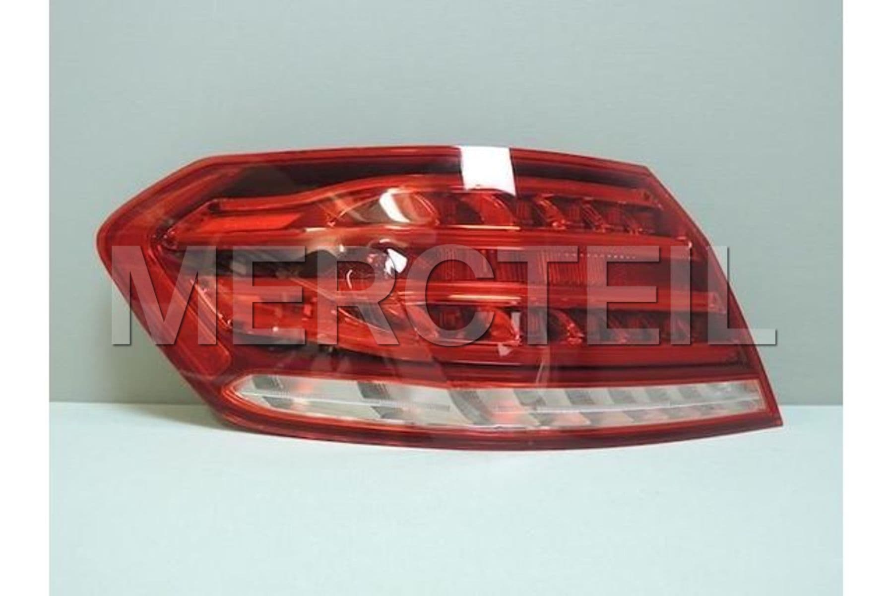 A2129068702 MERCEDES-BENZ REAR LAMP COMBINATION