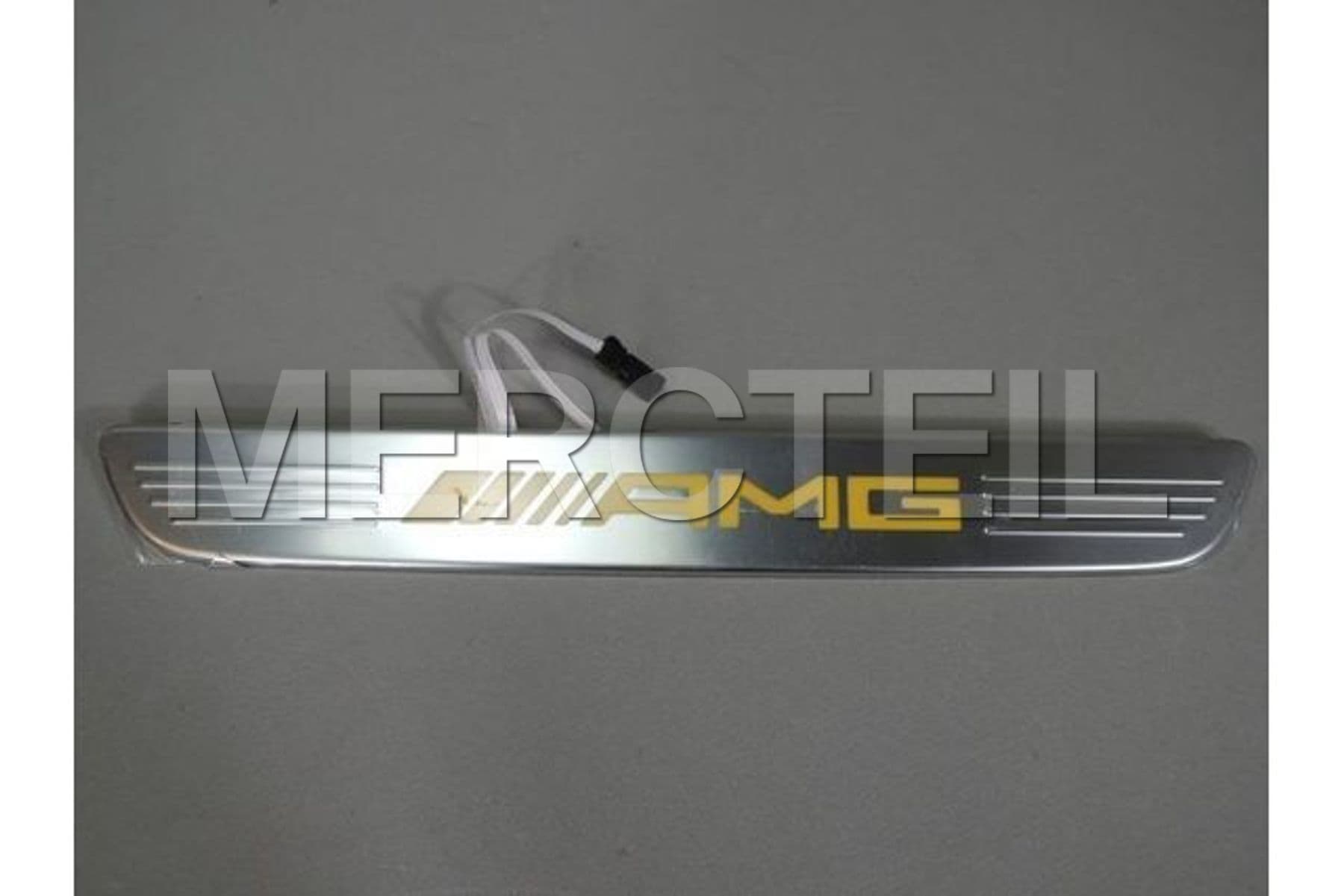 A2136807506 MERCEDES-BENZ ABDECKSCHIENE