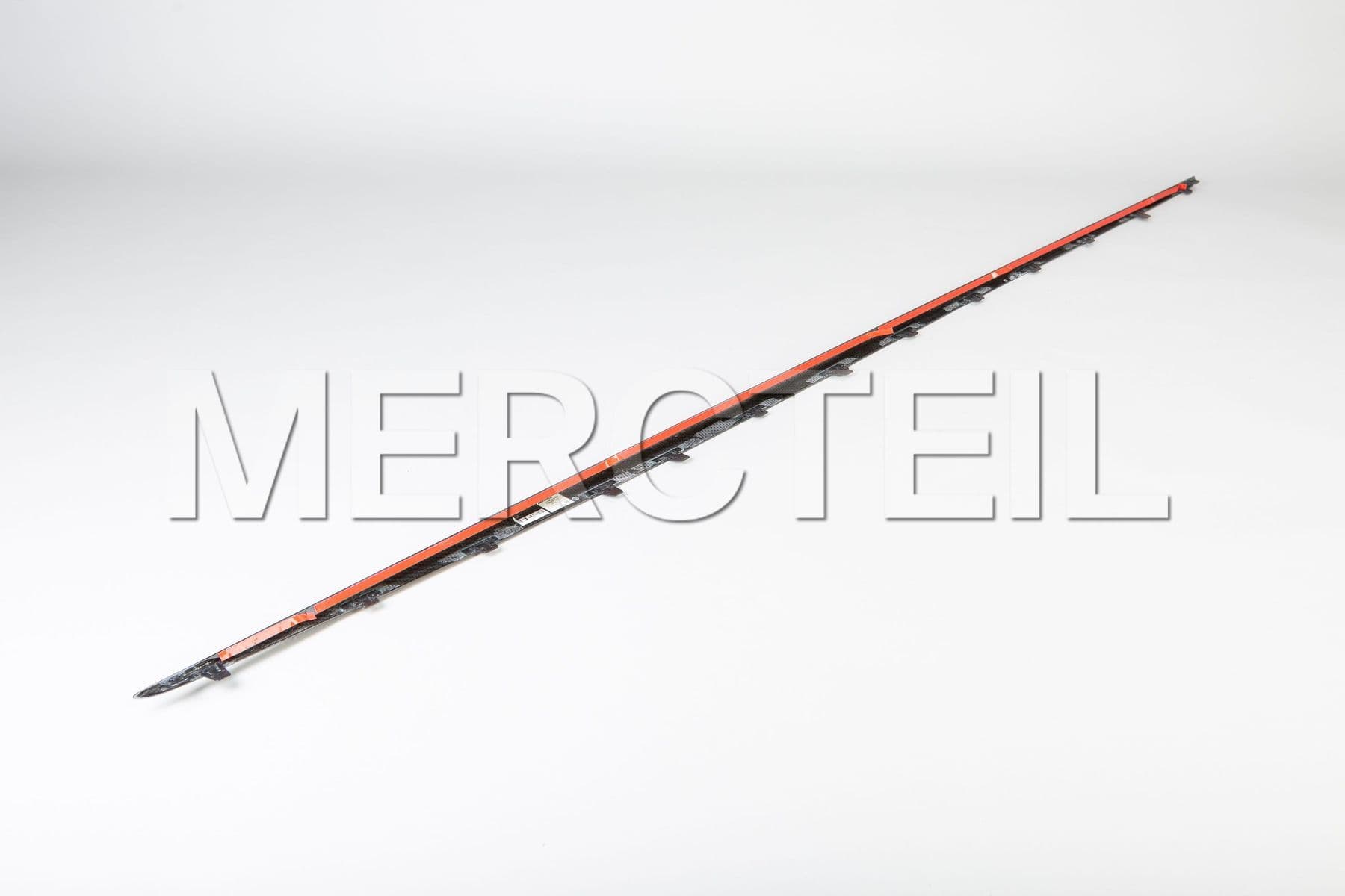 A2136982300 MERCEDES-BENZ TRIM STRIP
