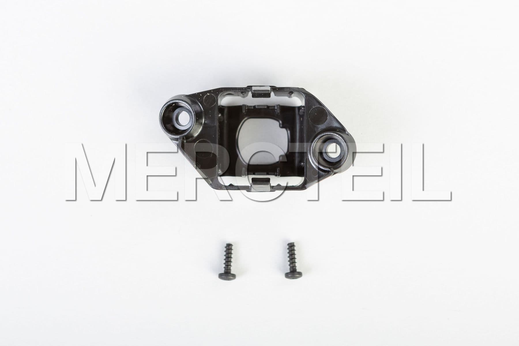 Buy the spare part Mercedes-Benz A2138200314 bracket