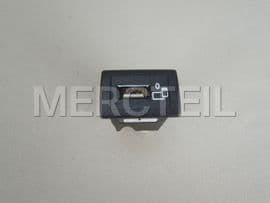 A2138203200 MERCEDES-BENZ MULTIMEDIA CONN. UNIT