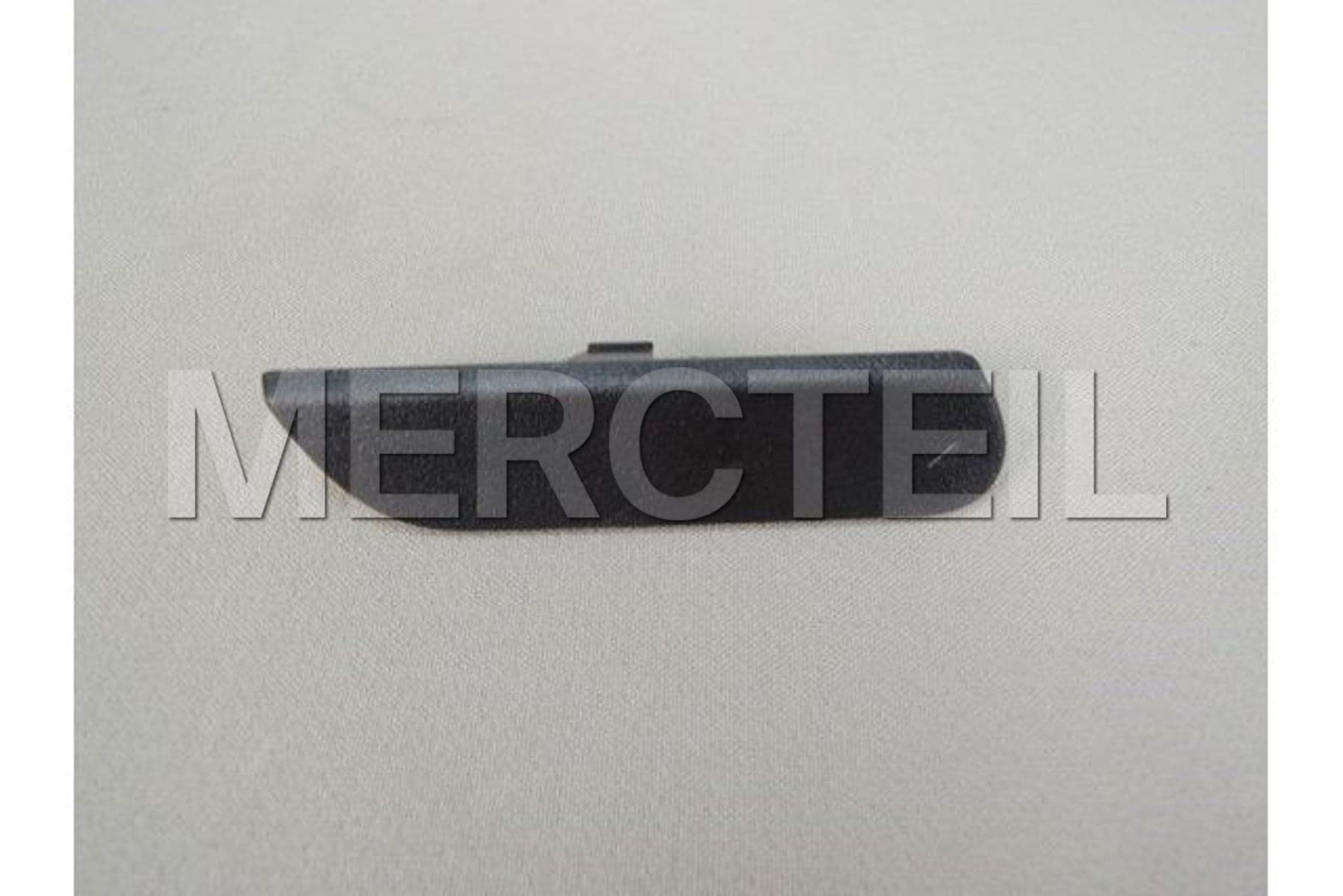 Mercedes-Benz A2138853401 cap