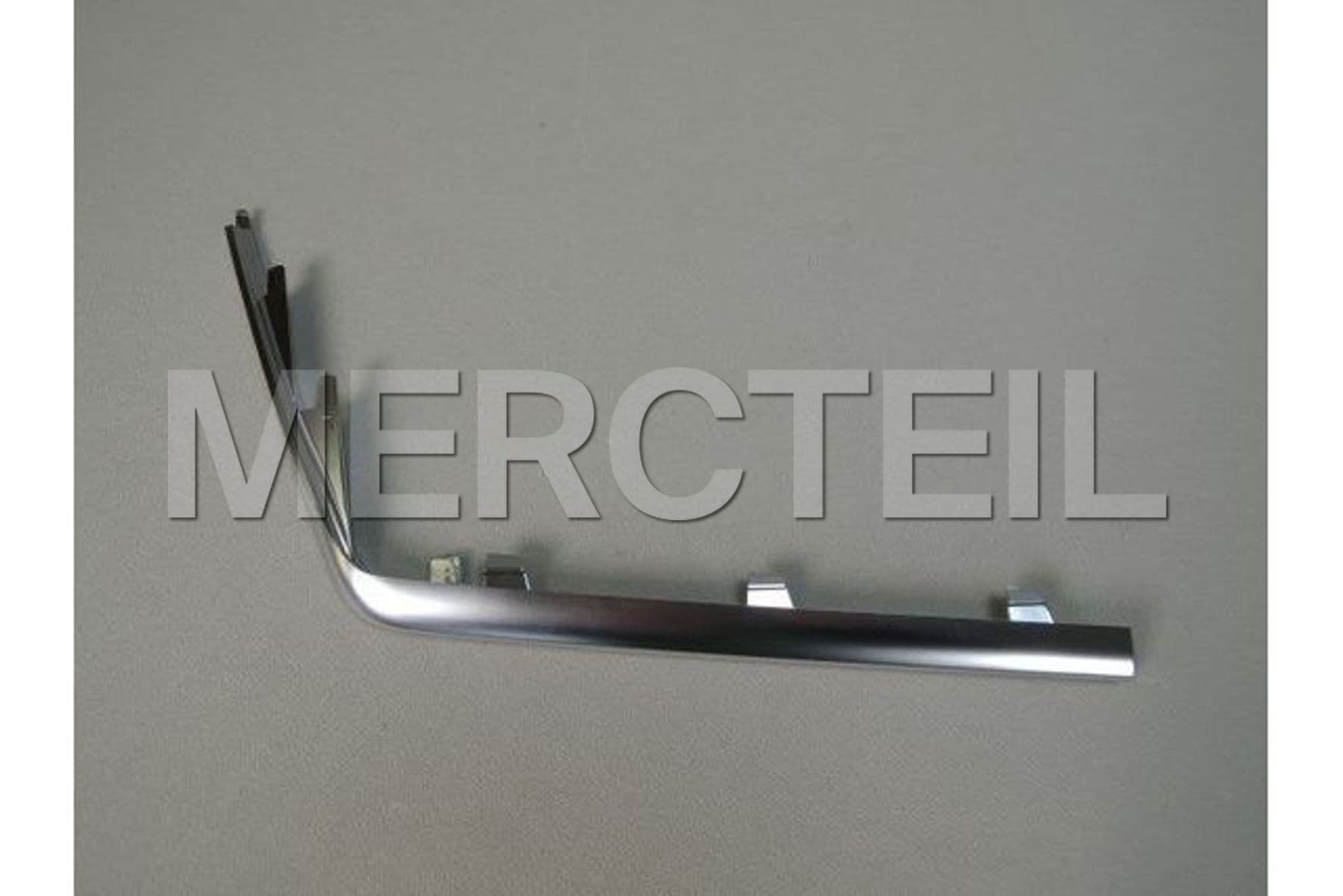 A2138854901 MERCEDES-BENZ TRIM STRIP