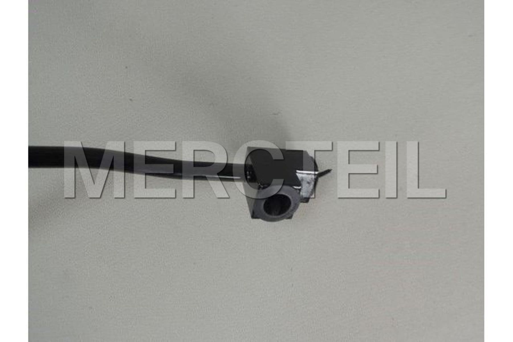 Buy the spare part Mercedes-Benz A2159970582 schlauch