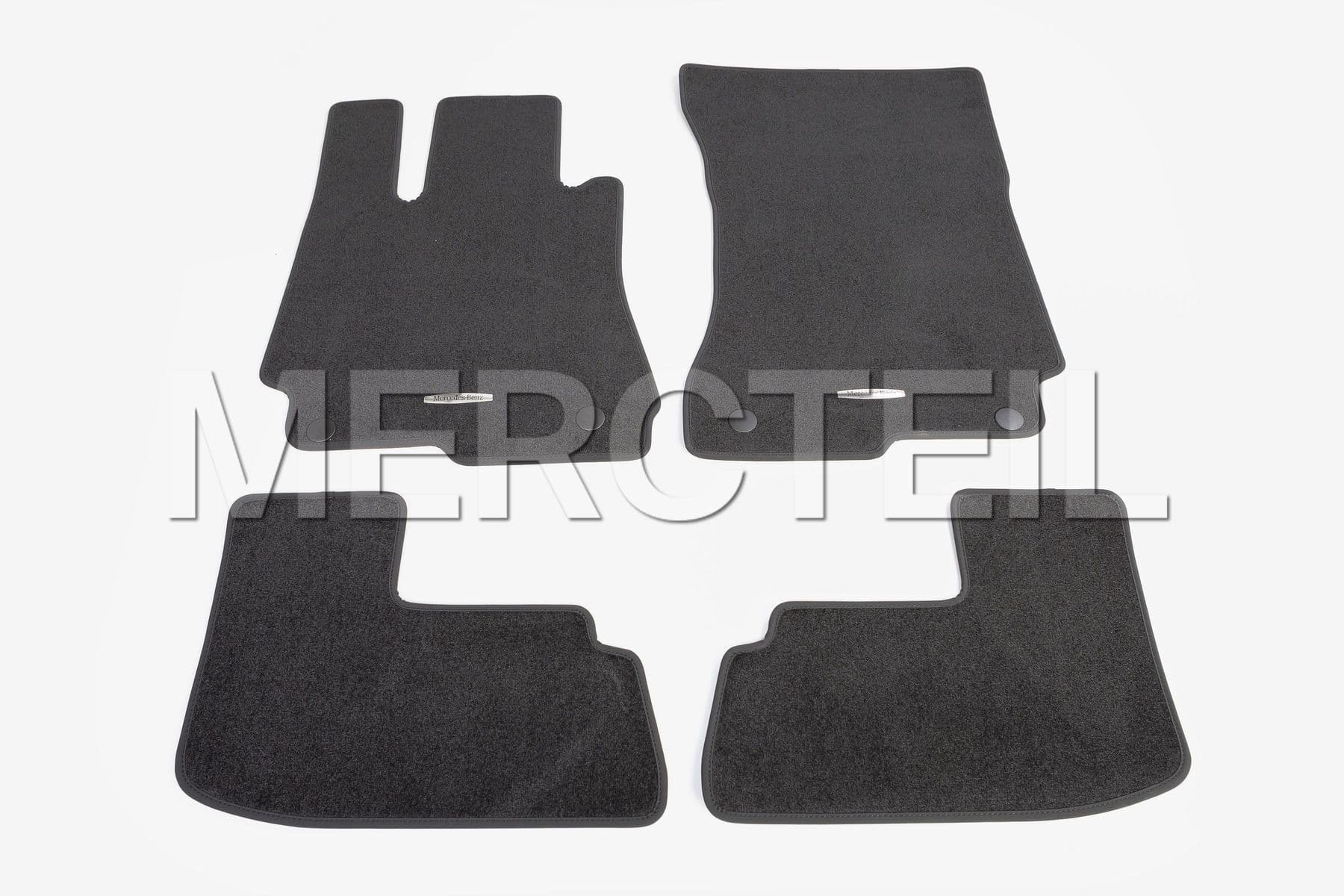 Kaufen Sie das Ersatzteil Mercedes-Benz A21668006489F87 ts fussmatte
