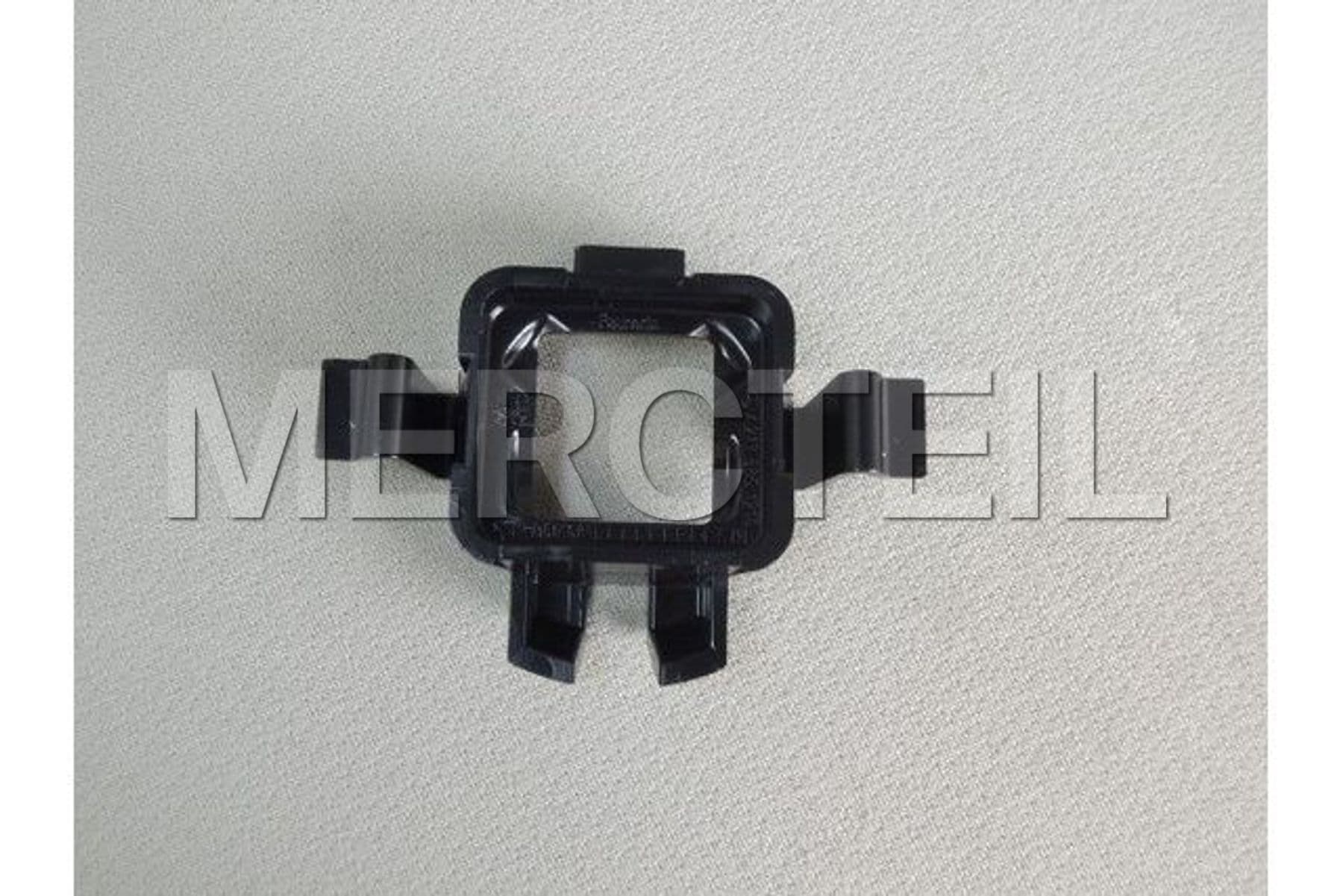 Buy the spare part Mercedes-Benz A2178851214 bracket
