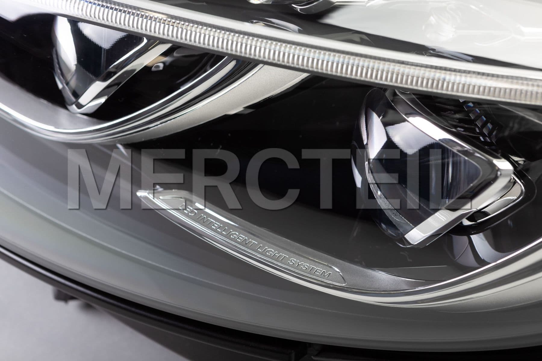 Kaufen Sie das Ersatzteil Mercedes-Benz A2179063700 leuchteinheit 