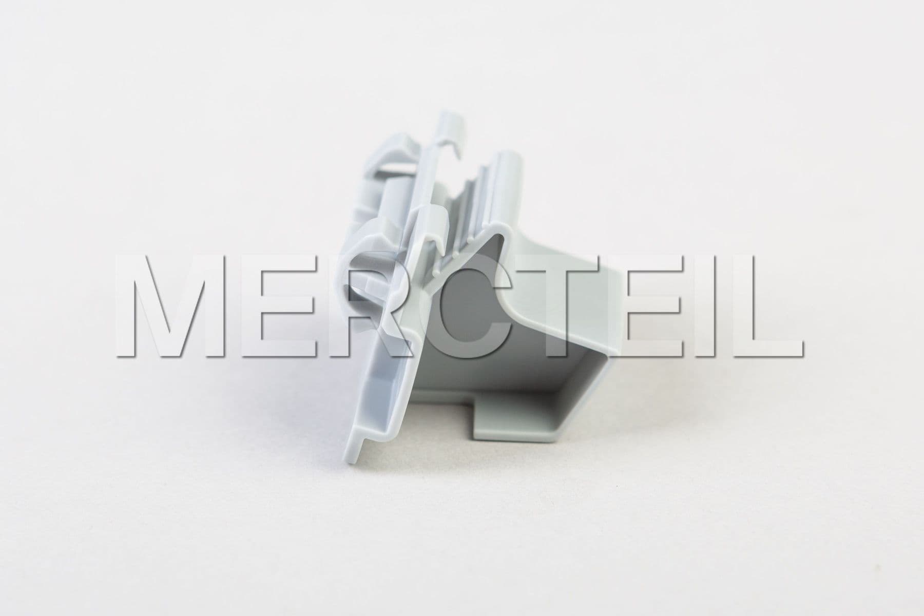 Buy the spare part Mercedes-Benz A2179910071 mounting clip
