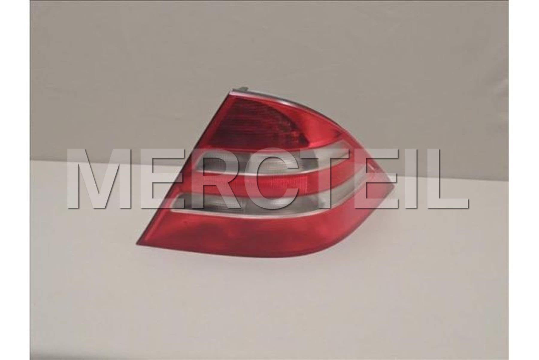 A2208200264 MERCEDES-BENZ TAIL LAMP