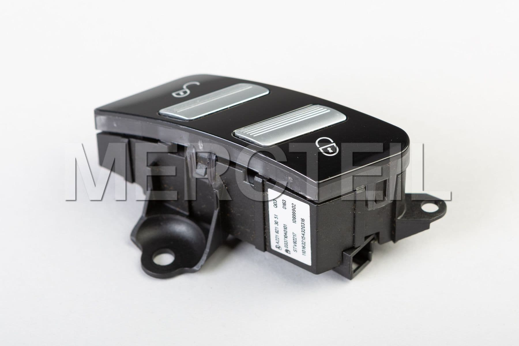 A22182101517J22 MERCEDES-BENZ SWITCH