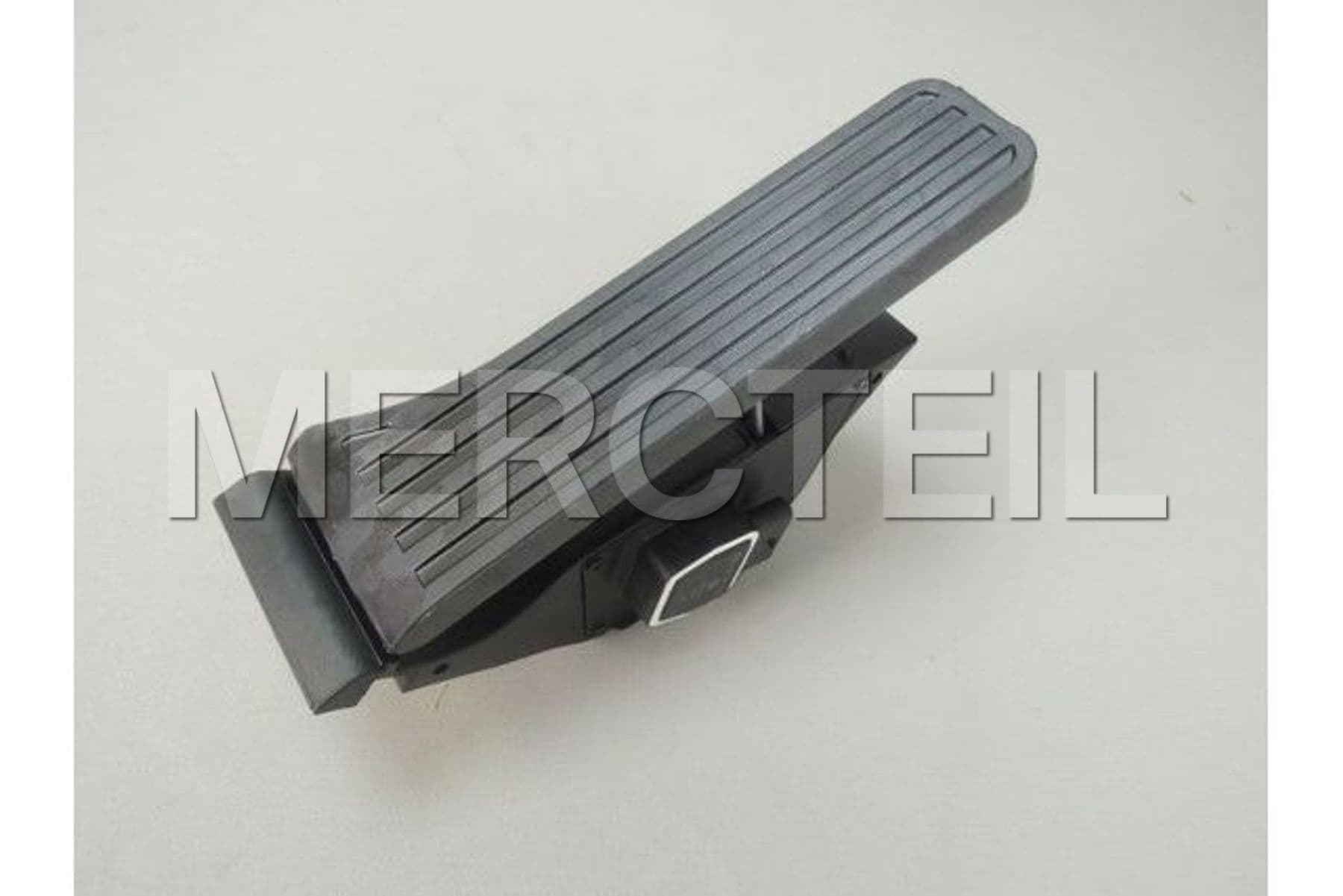 A2223000900 MERCEDES-BENZ ACCELERATOR PEDAL MODULE