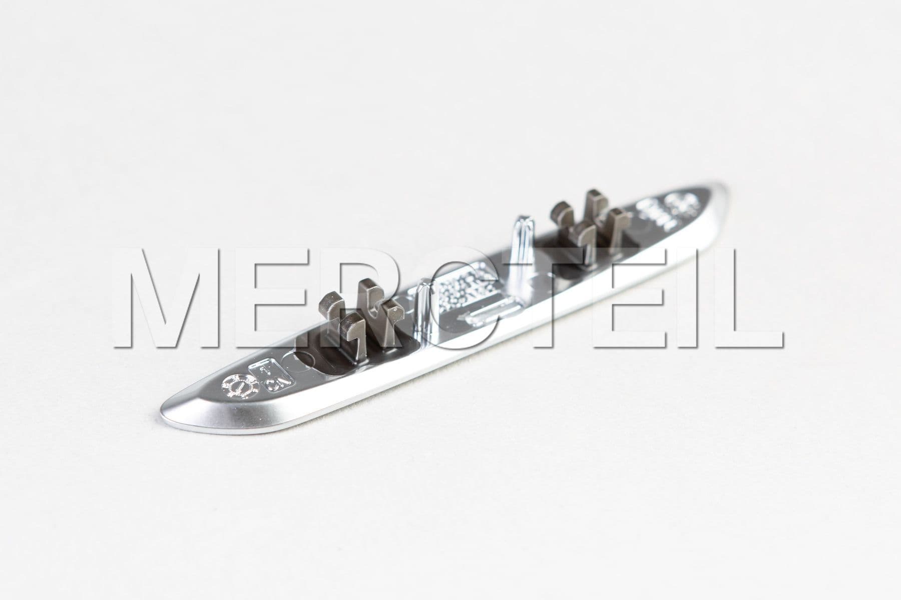 A2224640132 MERCEDES-BENZ PLAKETTE
