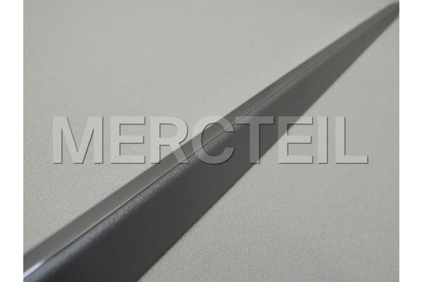 A2226908701 MERCEDES-BENZ TRIM STRIP