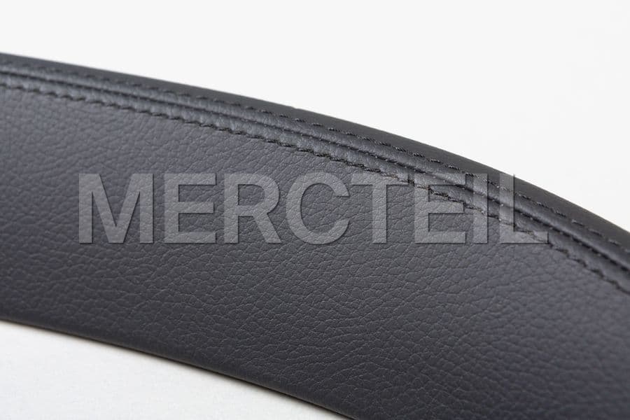 Buy the spare part Mercedes-Benz A22269413829A84 moulding