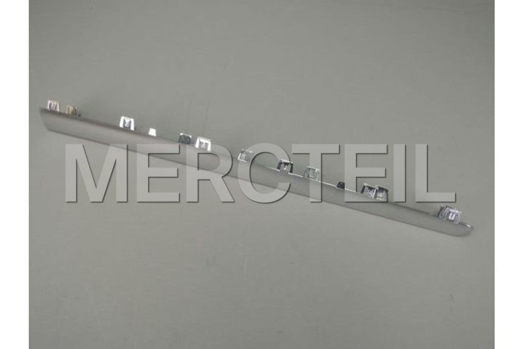 A2226947682 MERCEDES-BENZ TRIM STRIP