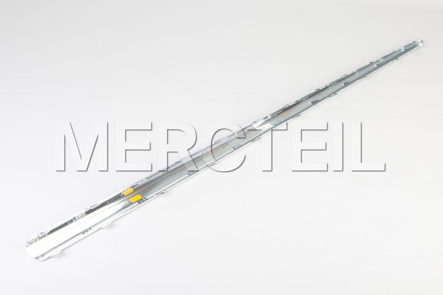 A2226947982 MERCEDES-BENZ TRIM STRIP