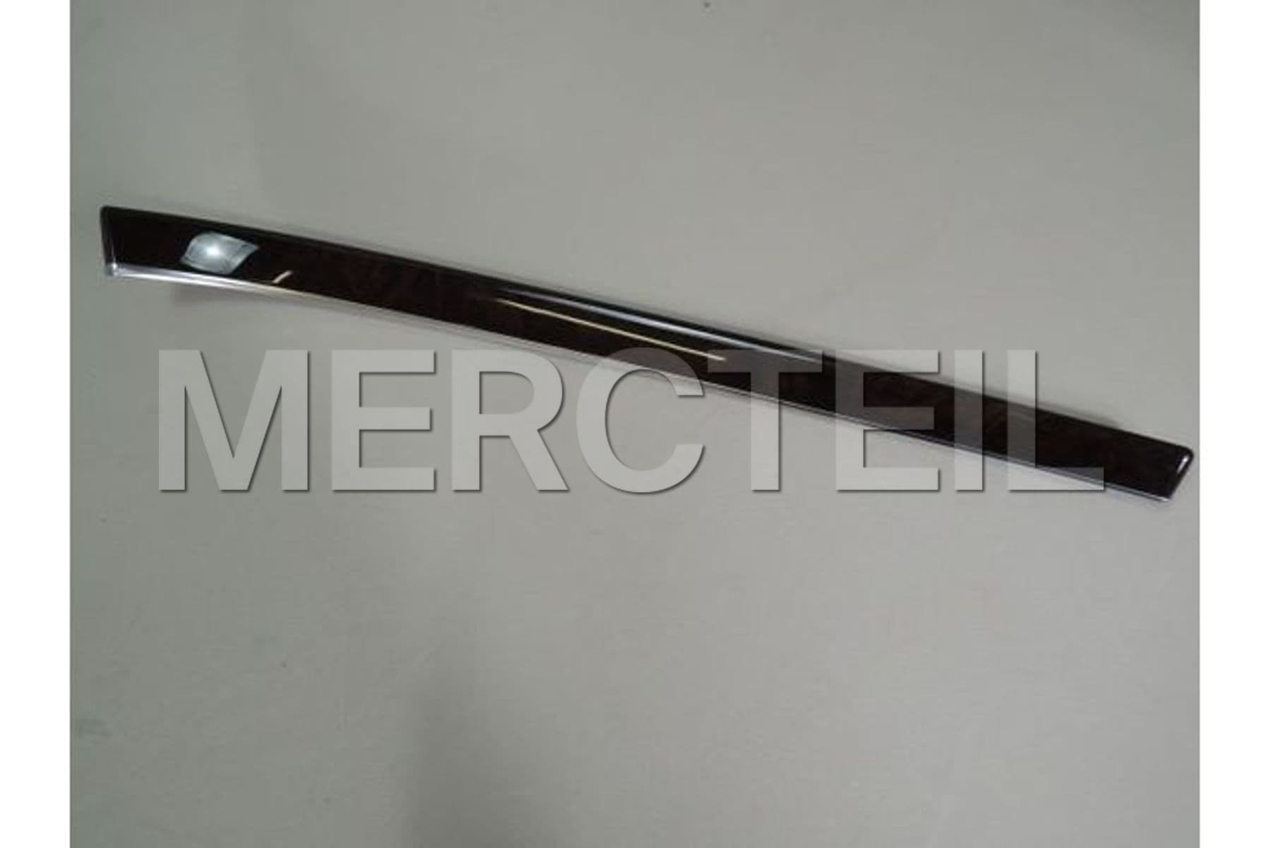 A2227207402 MERCEDES-BENZ TRIM STRIP