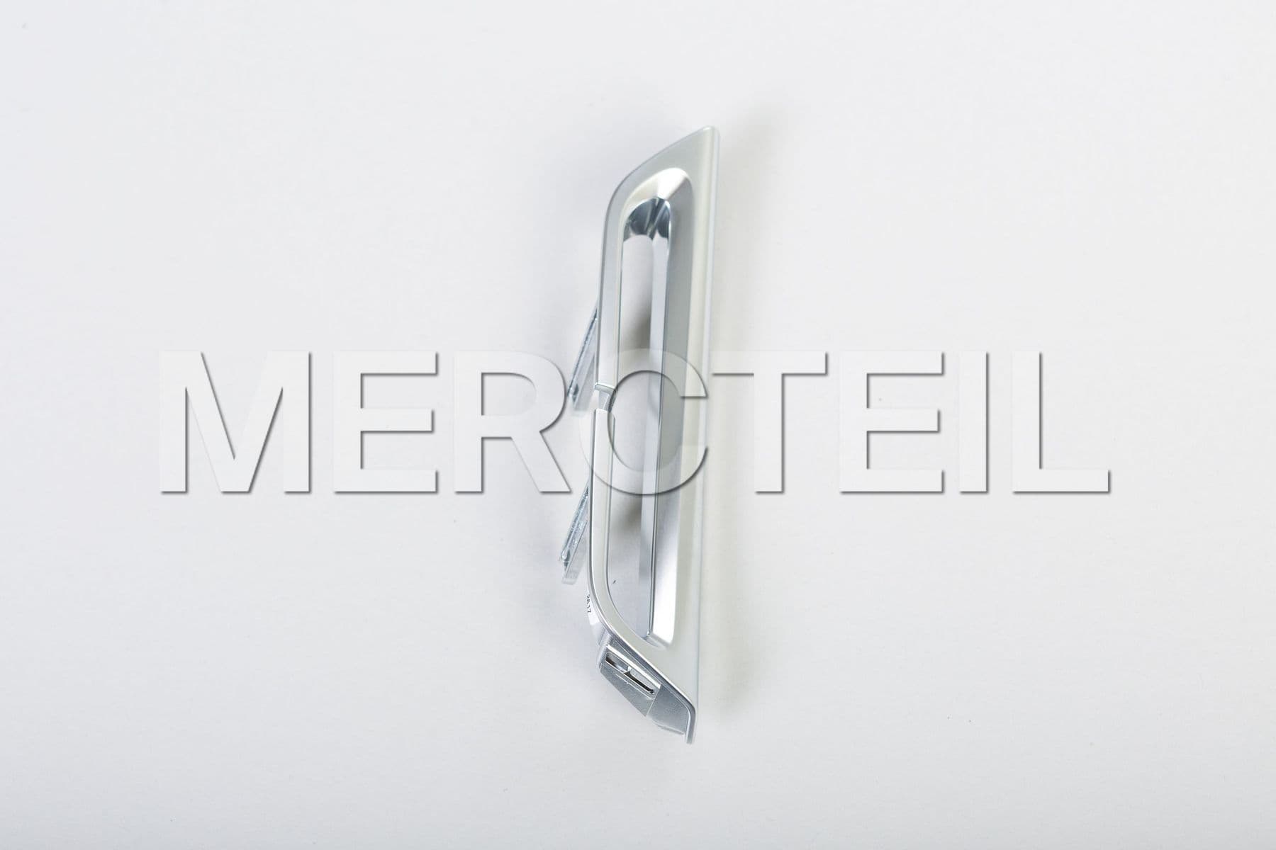 A22286804222A17 MERCEDES-BENZ BELT GUIDE