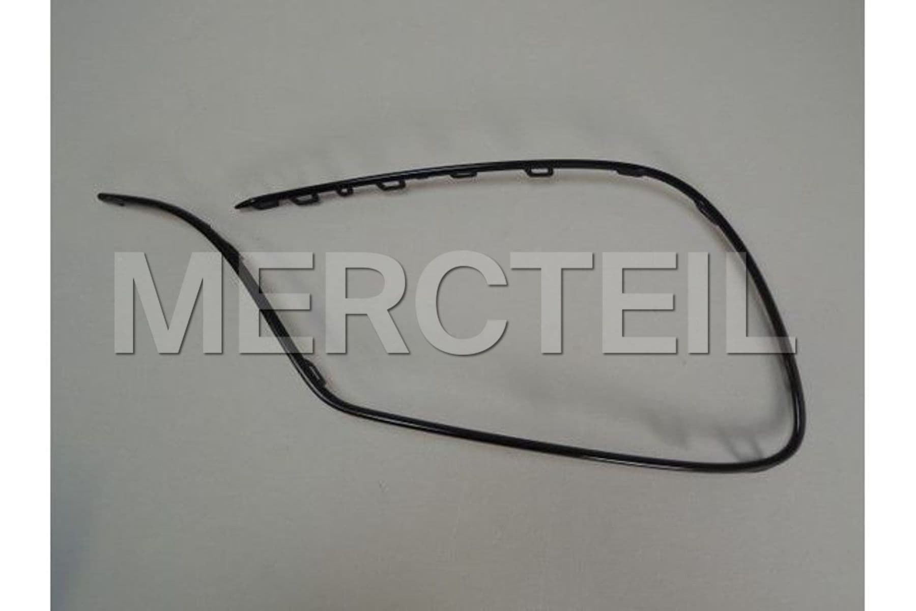 A2228850801 MERCEDES-BENZ TRIM STRIP