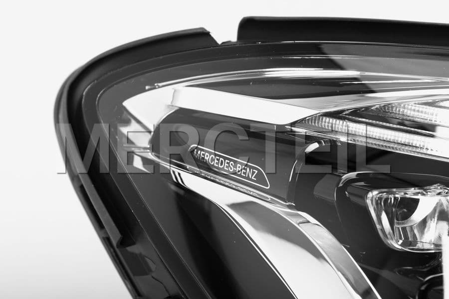 a-222906780328-mercedes-benz- 