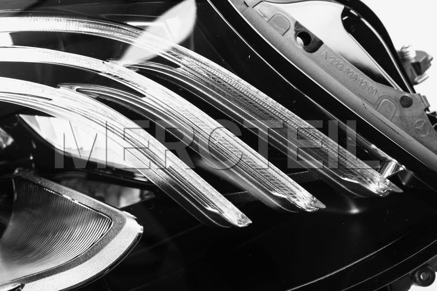Buy the spare part Mercedes-Benz A222906780328 lamp unit