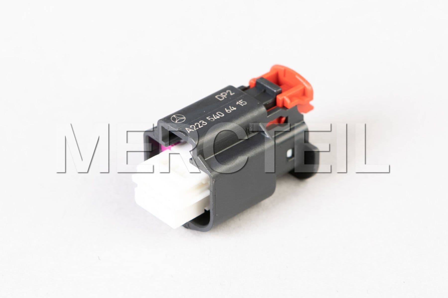 Buy the spare part Mercedes-Benz A2235406415 connector housing