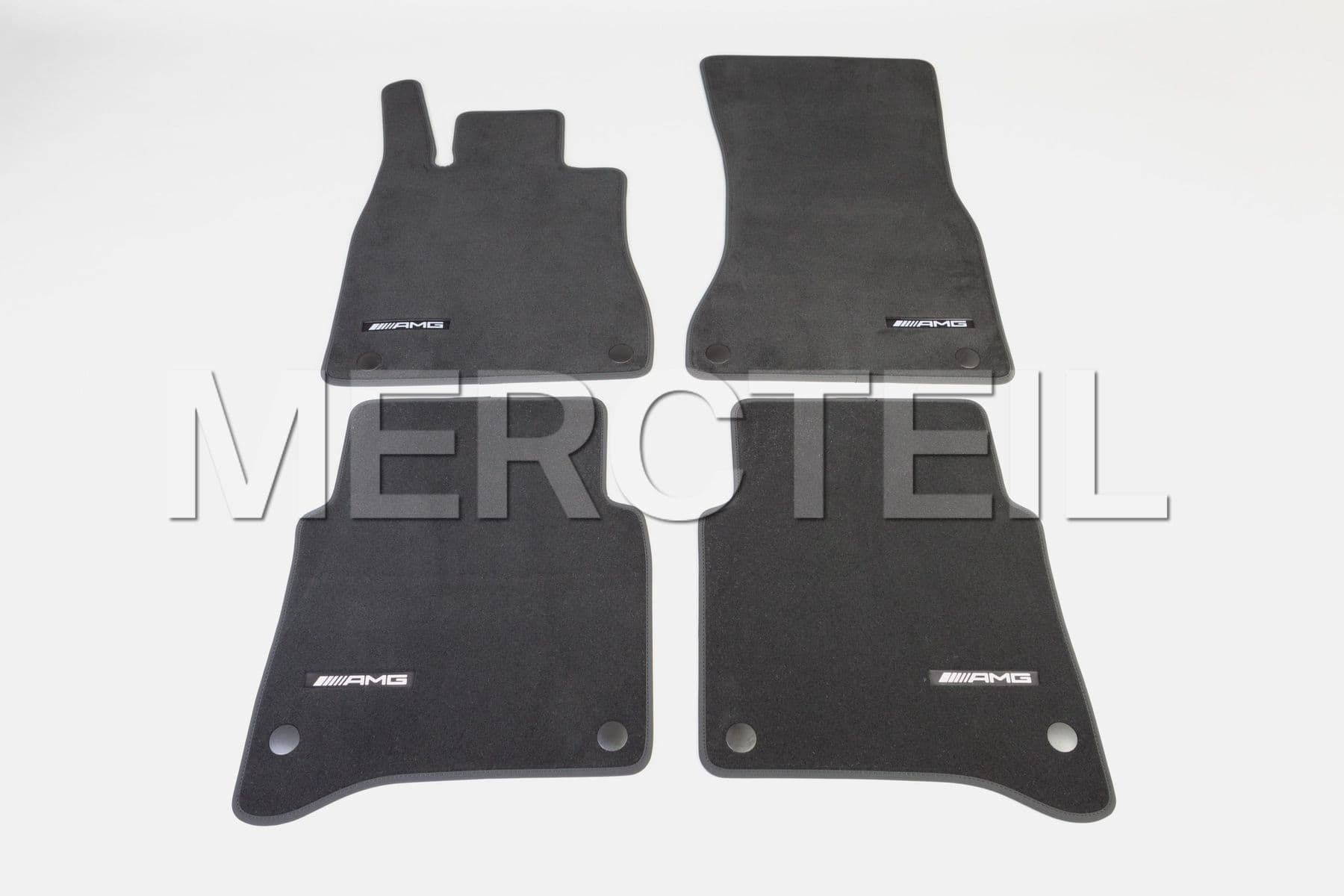 A22368030049J74 MERCEDES-BENZ FLOOR MAT