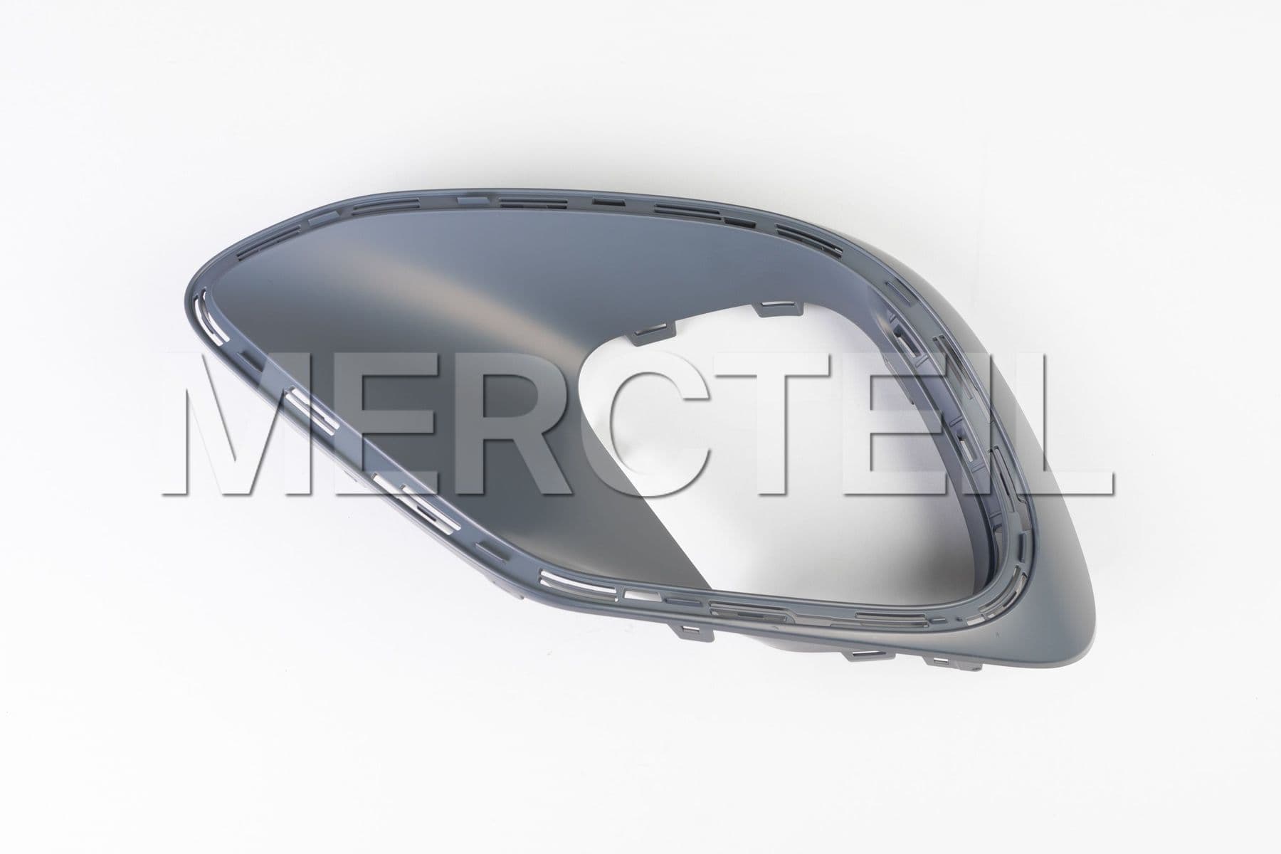 Buy the spare part Mercedes-Benz A22388549019999 cover