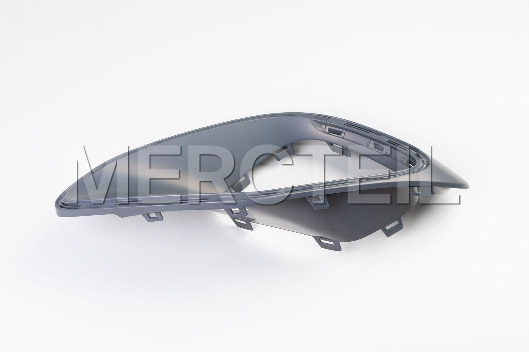 Buy the spare part Mercedes-Benz A22388549019999 cover 