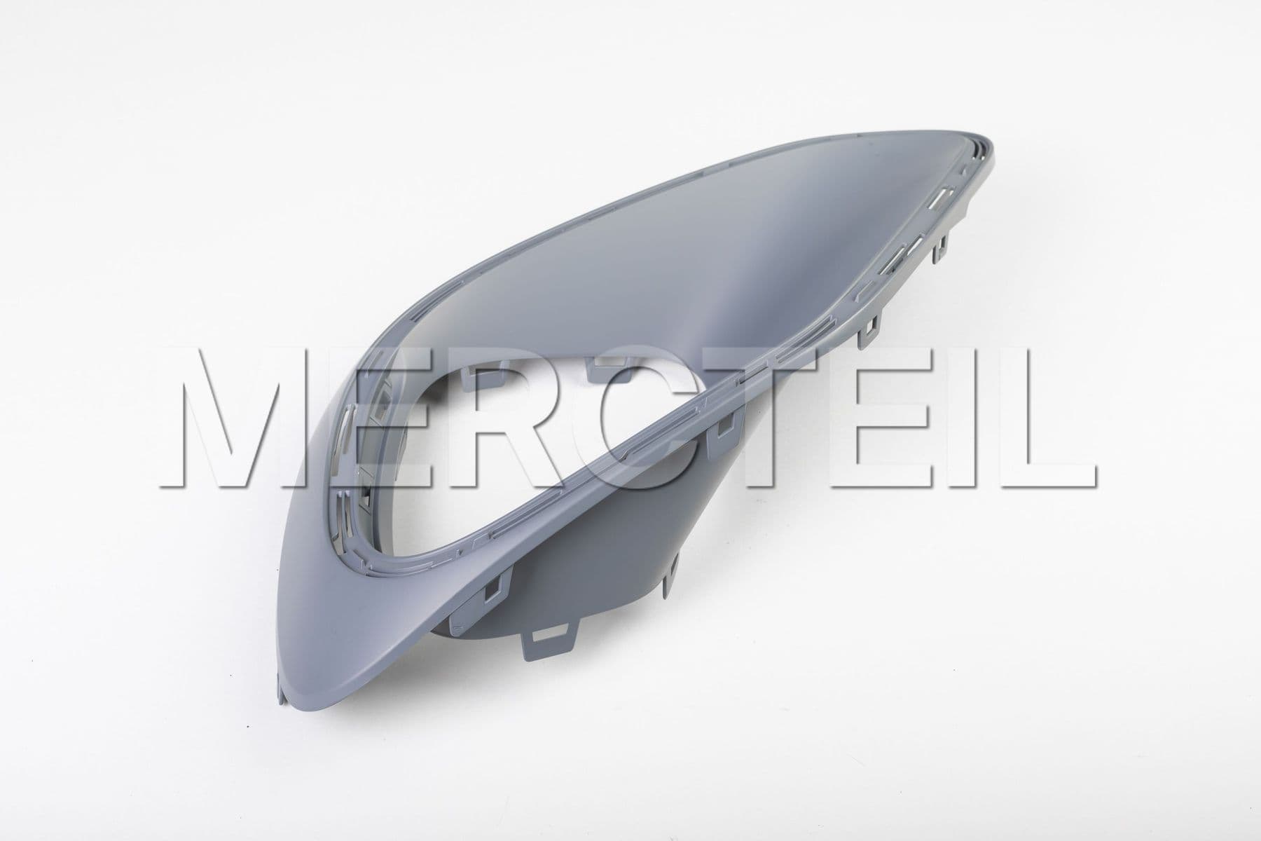 Buy the spare part Mercedes-Benz A22388551019999 cover