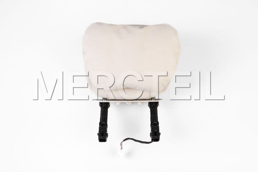 a-22397044078-u-00-mercedes- 
