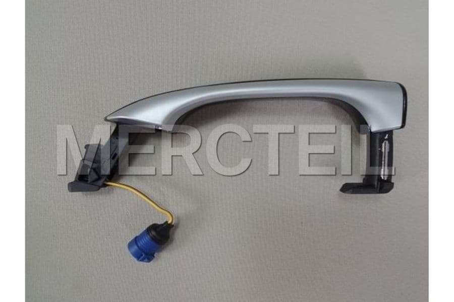 a-23076022709197-mercedes-benz 