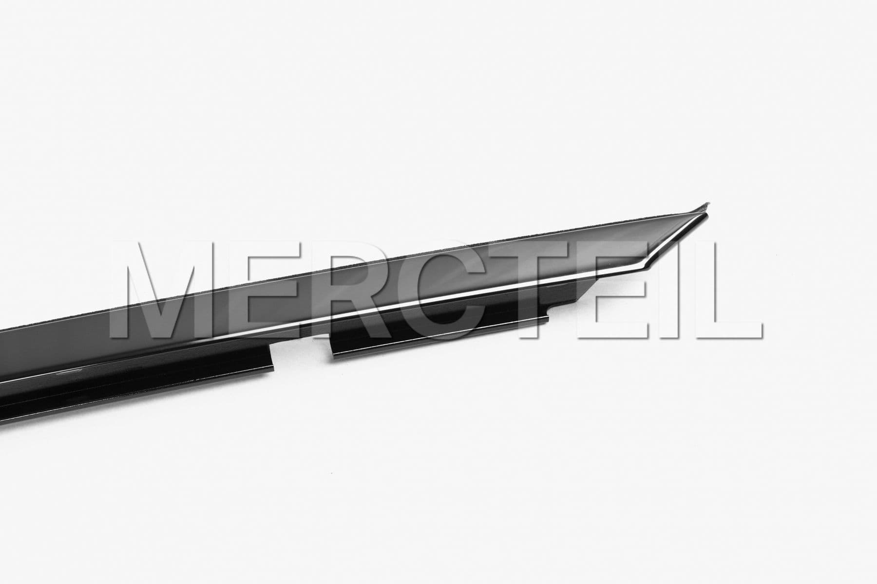 Buy the spare part Mercedes-Benz A23867096002B16 moulding 