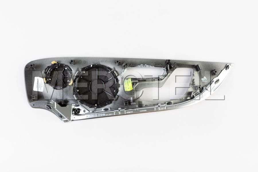 a-2387206708-mercedes-benz- 
