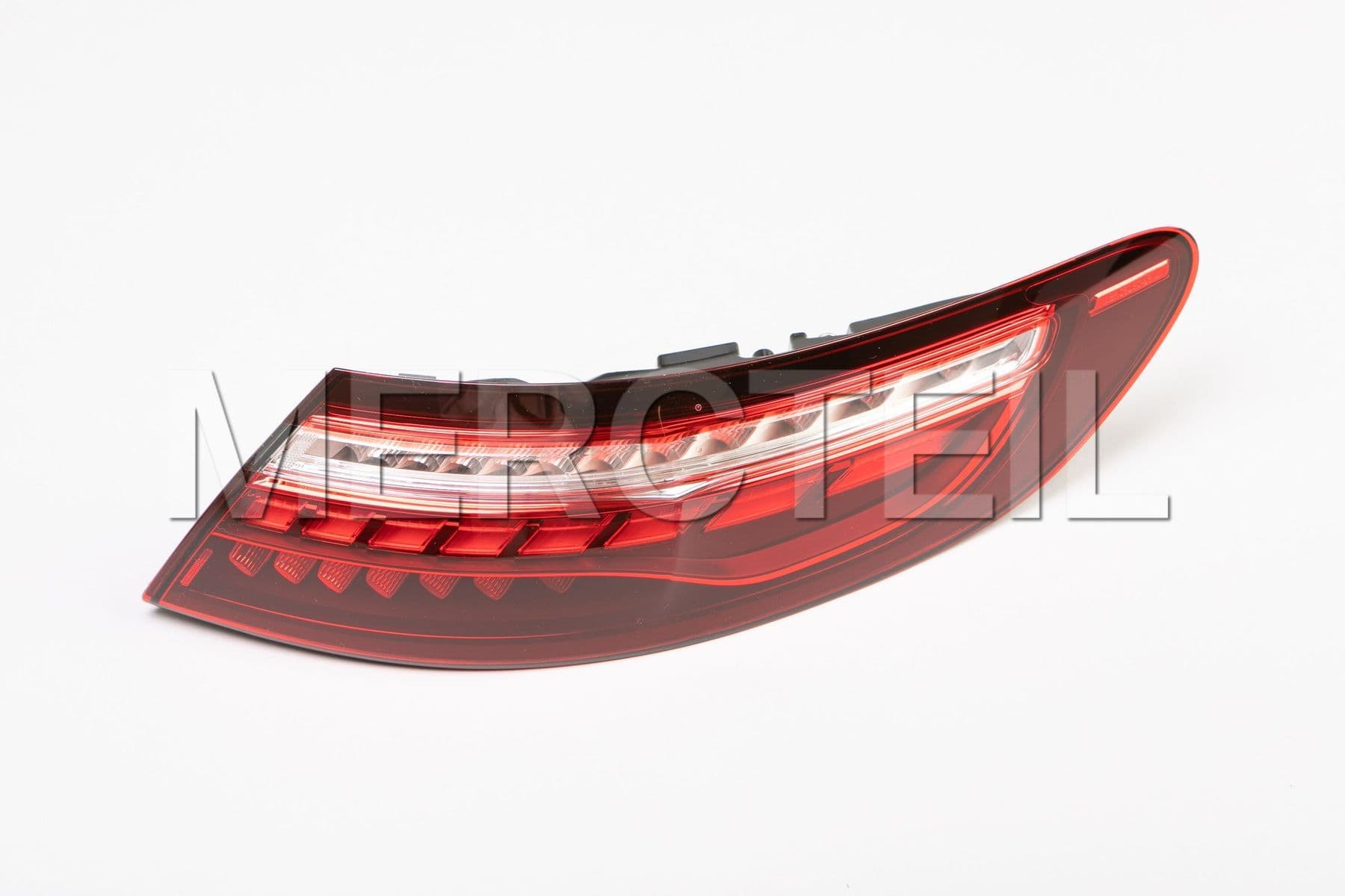 A2389064201 MERCEDES-BENZ REAR LAMP COMBINATION